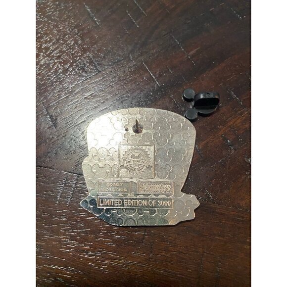 Disney Aladdin Latte with Character Genie Coffee Mug Metal Trading Pin - Picture 7 of 7